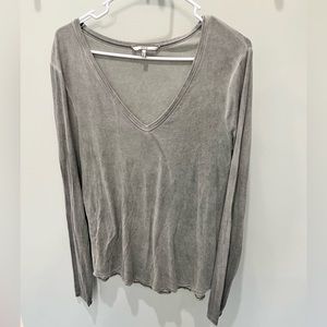 Women’s soft and slightly oversized Buckle-BKE shirt